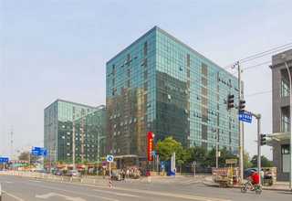 南山自动办公卷帘效果